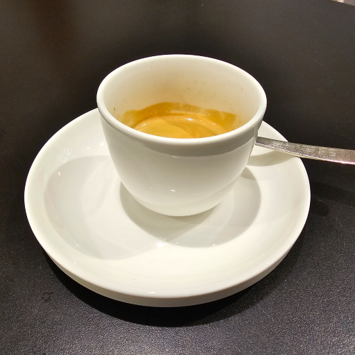 Image shared by mbengala at Suuapinga - Leopoldstraße, Munich