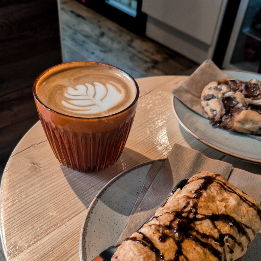 Image shared by alex at Tamp & Grind • Brugess Hill, Burgess Hill